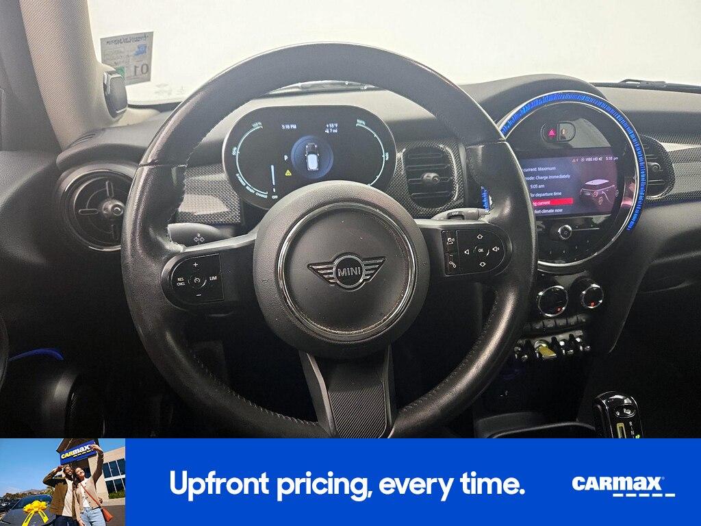 used 2023 MINI SE Hardtop car, priced at $19,998