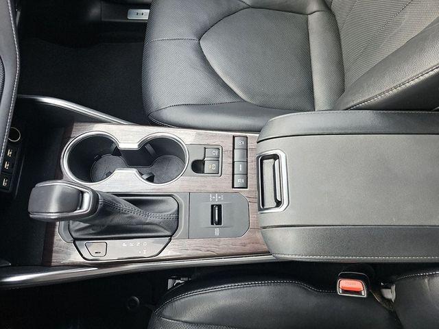 used 2021 Toyota Highlander car, priced at $28,900