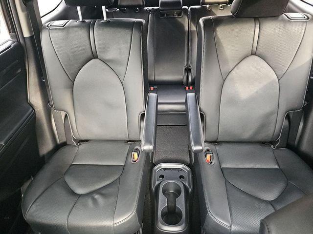 used 2021 Toyota Highlander car, priced at $28,900