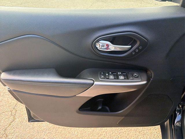 used 2019 Jeep Cherokee car, priced at $14,900