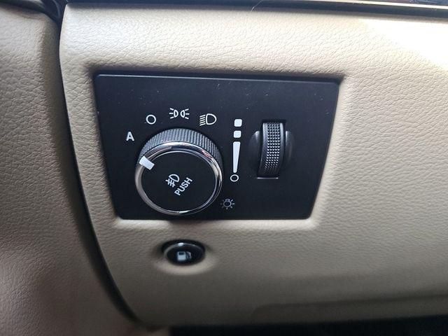 used 2018 Jeep Grand Cherokee car, priced at $17,900