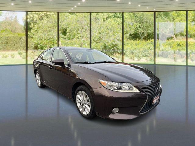 used 2013 Lexus ES 300h car, priced at $12,900