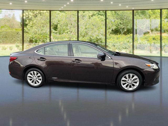 used 2013 Lexus ES 300h car, priced at $12,900