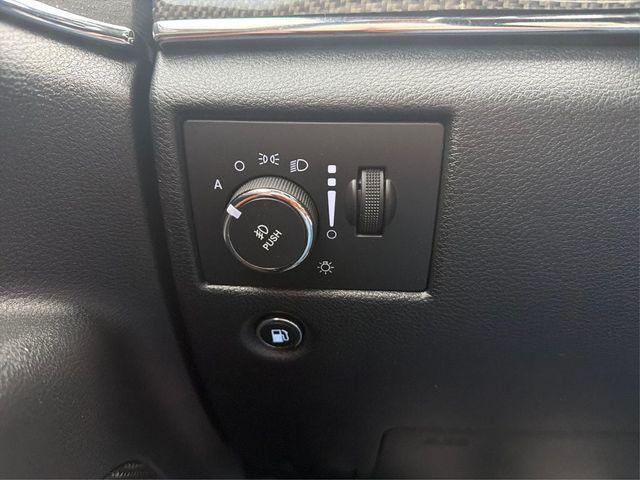 used 2015 Jeep Grand Cherokee car, priced at $29,900