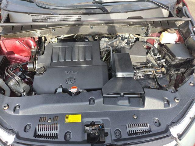 used 2016 Toyota Highlander car, priced at $17,900