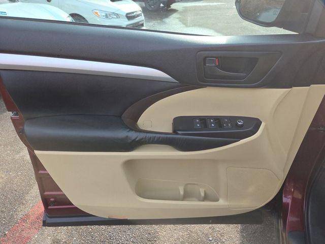 used 2016 Toyota Highlander car, priced at $17,900