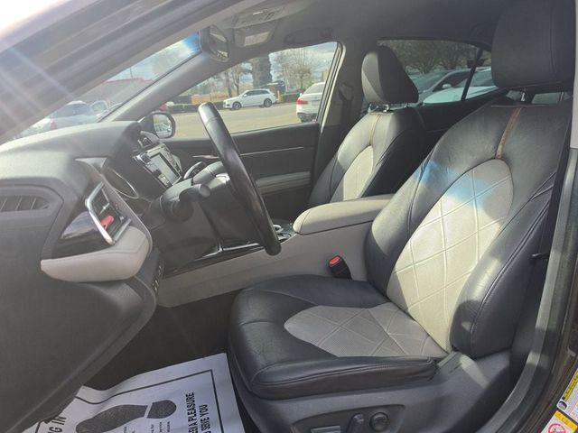 used 2018 Toyota Camry Hybrid car, priced at $17,900