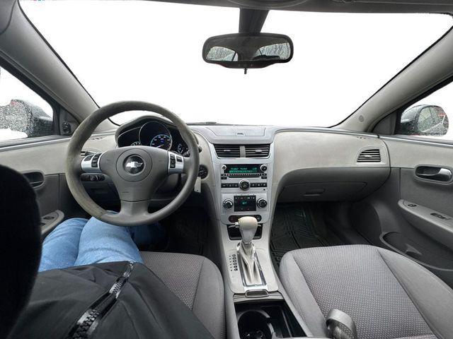 used 2009 Chevrolet Malibu Hybrid car, priced at $3,900