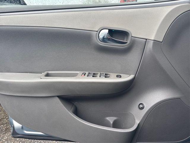 used 2009 Chevrolet Malibu Hybrid car, priced at $3,900