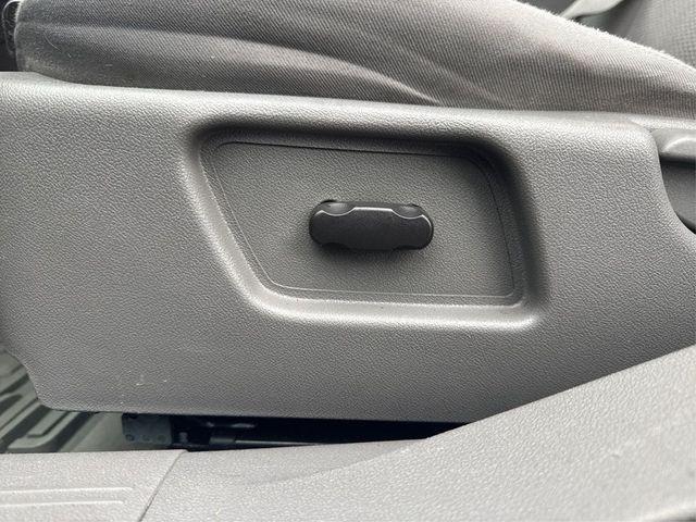 used 2009 Chevrolet Malibu Hybrid car, priced at $3,900