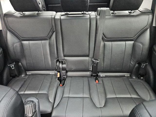 used 2019 Land Rover Discovery car, priced at $16,400