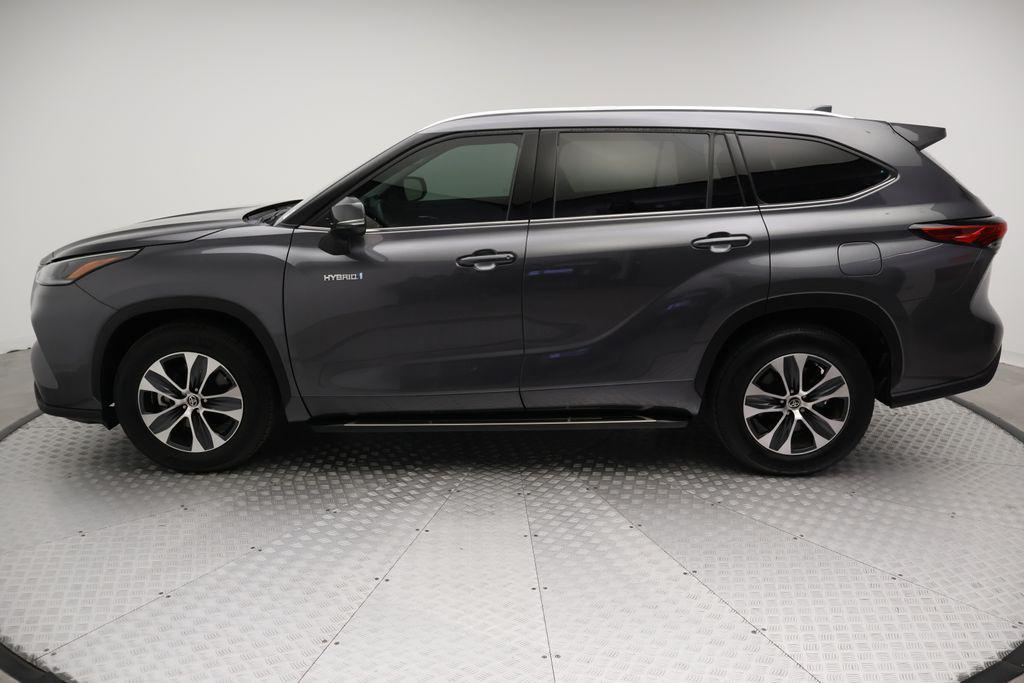 used 2021 Toyota Highlander Hybrid car, priced at $32,477