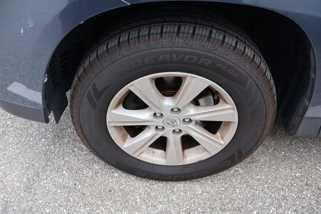 used 2013 Toyota Highlander car, priced at $15,567