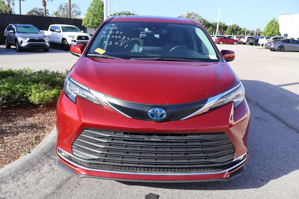 used 2022 Toyota Sienna car, priced at $34,877