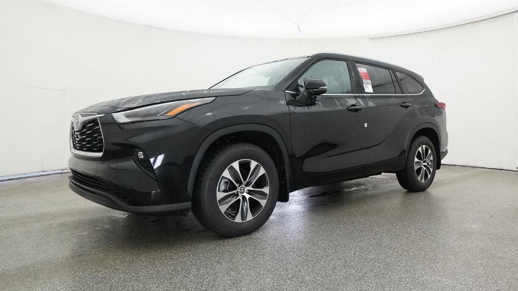 new 2026 Toyota Highlander car, priced at $48,412