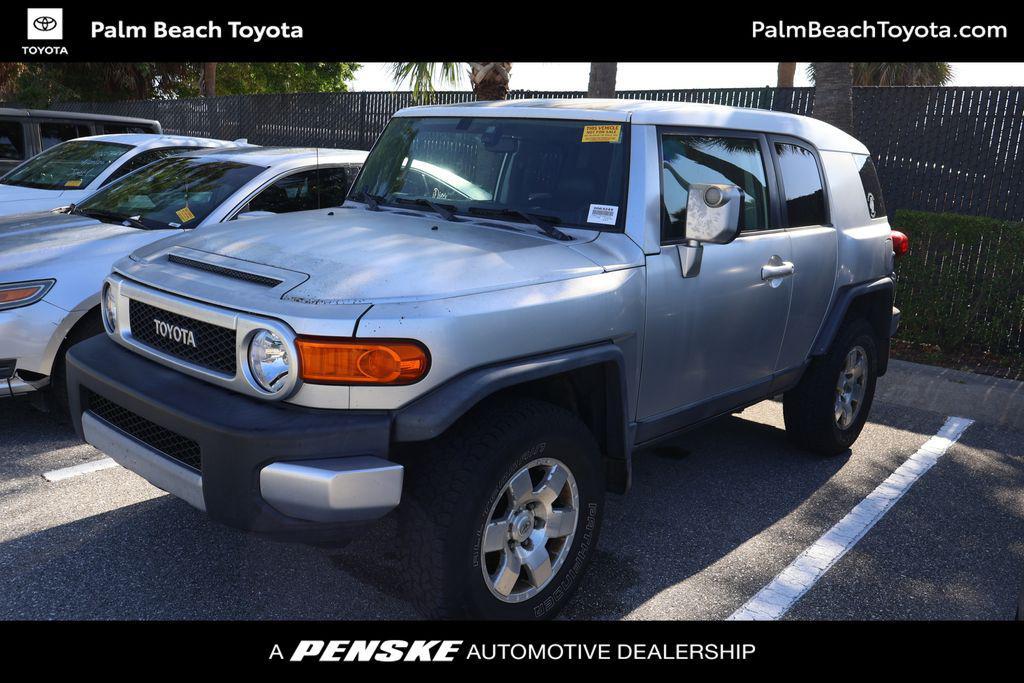 used 2007 Toyota FJ Cruiser car, priced at $7,877