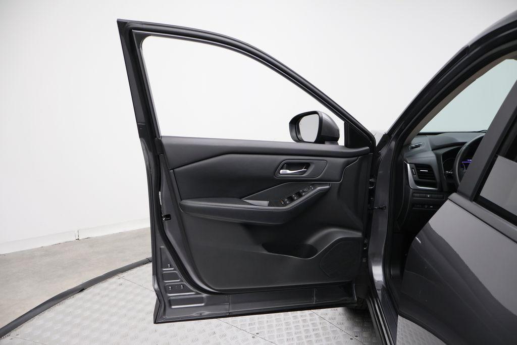 used 2025 Nissan Rogue car, priced at $18,957