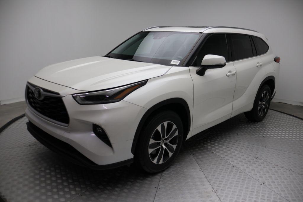 used 2021 Toyota Highlander car, priced at $22,977