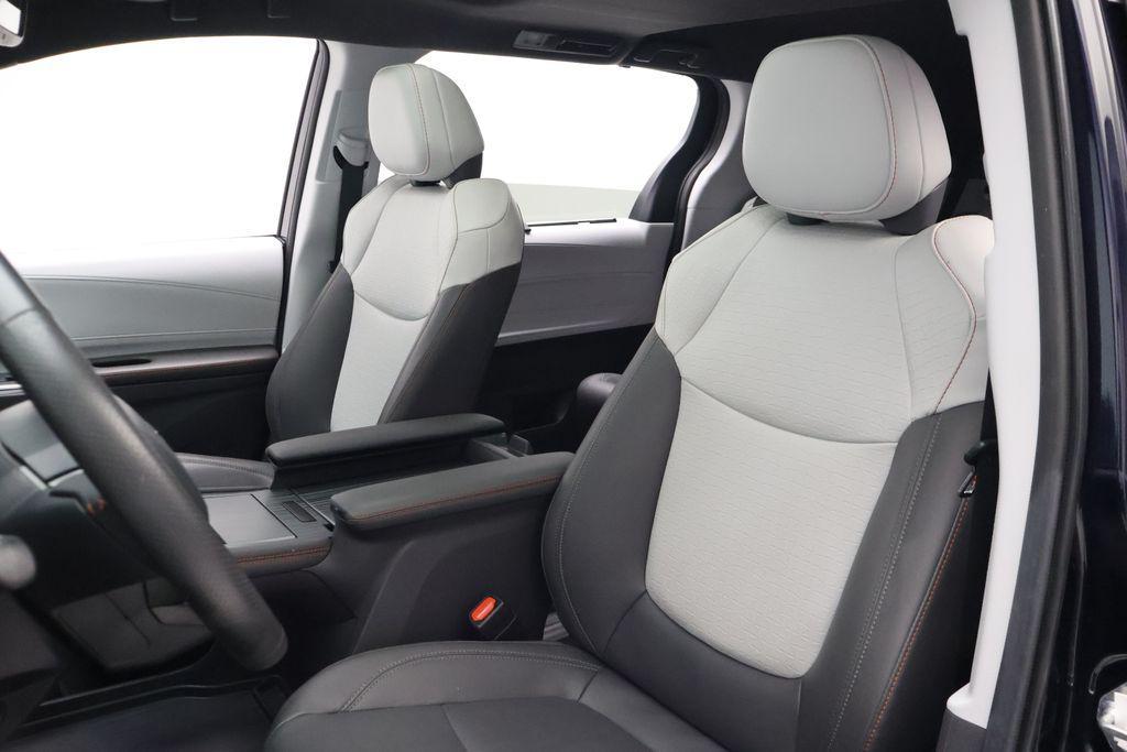 used 2024 Toyota Sienna car, priced at $48,087
