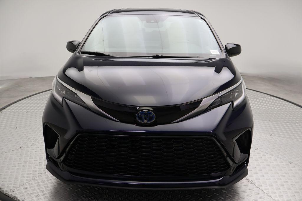 used 2024 Toyota Sienna car, priced at $48,087