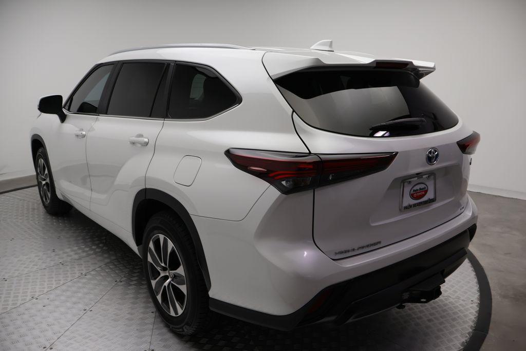 used 2024 Toyota Highlander Hybrid car, priced at $42,877