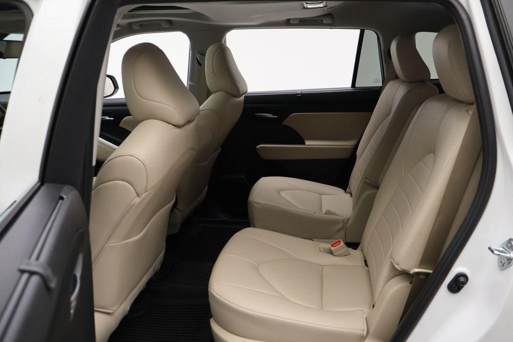 used 2024 Toyota Highlander Hybrid car, priced at $42,877
