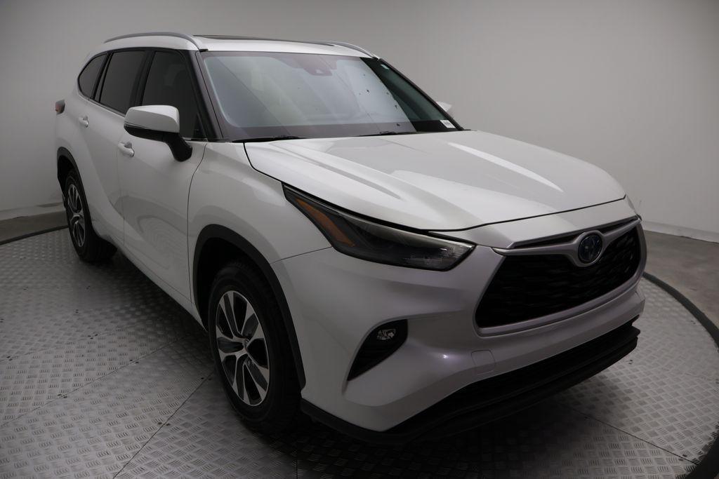 used 2024 Toyota Highlander Hybrid car, priced at $42,877