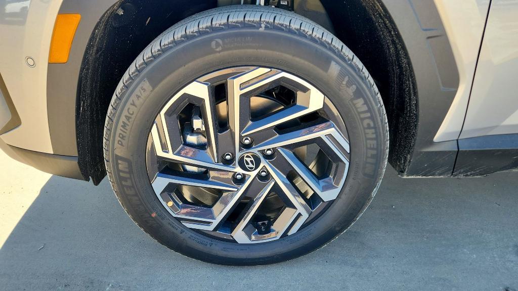 new 2026 Hyundai TUCSON Hybrid car, priced at $40,652