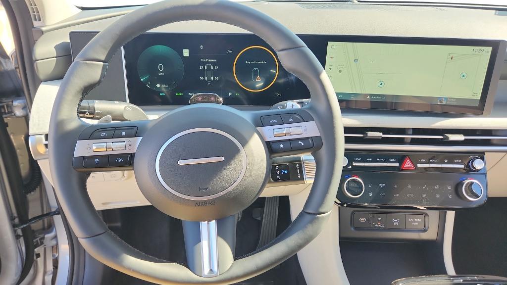 new 2026 Hyundai TUCSON Hybrid car, priced at $40,652