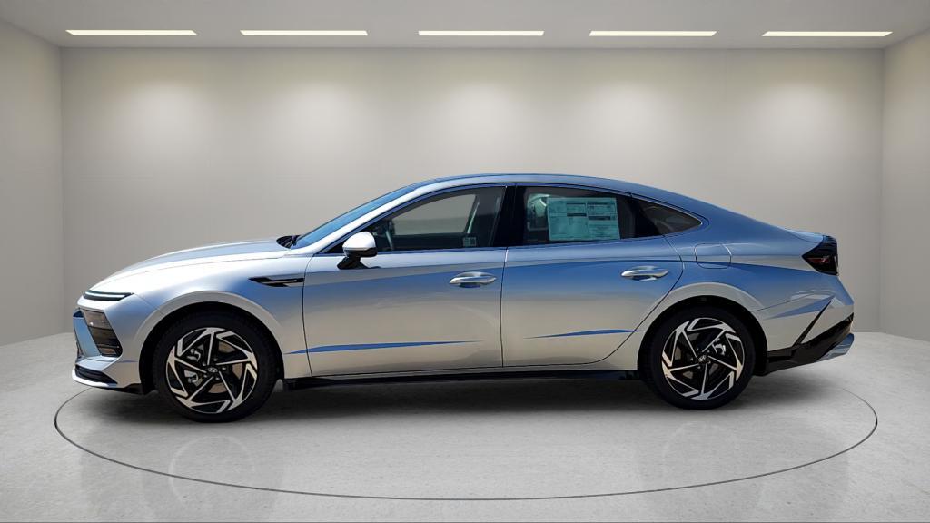 new 2026 Hyundai Sonata car, priced at $26,681
