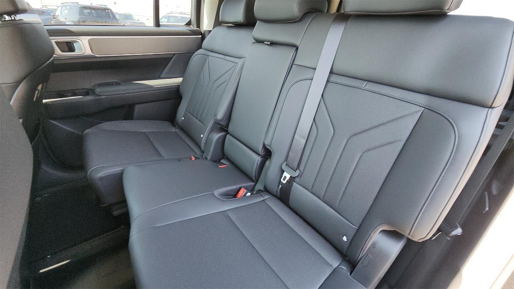 new 2026 Hyundai SANTA FE HEV car, priced at $39,737