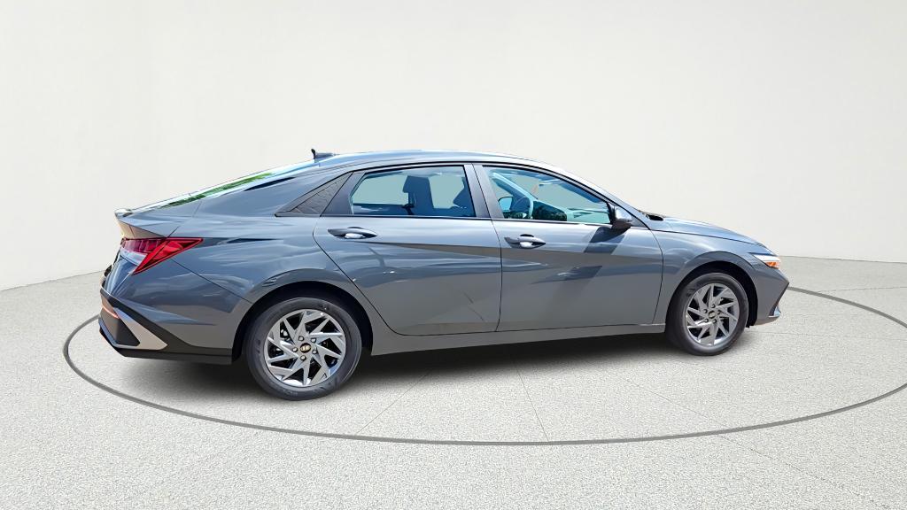 new 2026 Hyundai ELANTRA HEV car, priced at $26,294