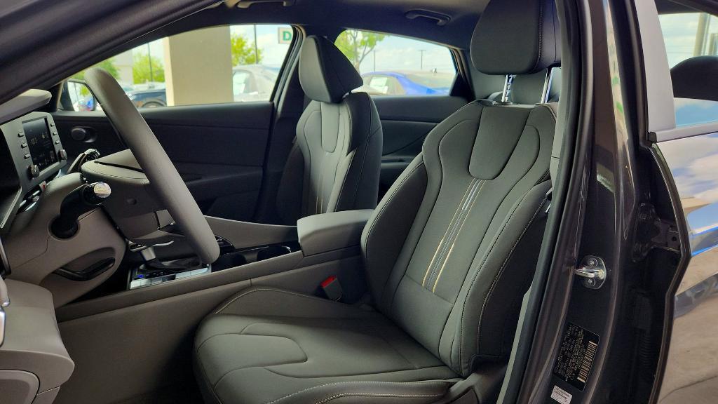new 2026 Hyundai ELANTRA HEV car, priced at $26,294