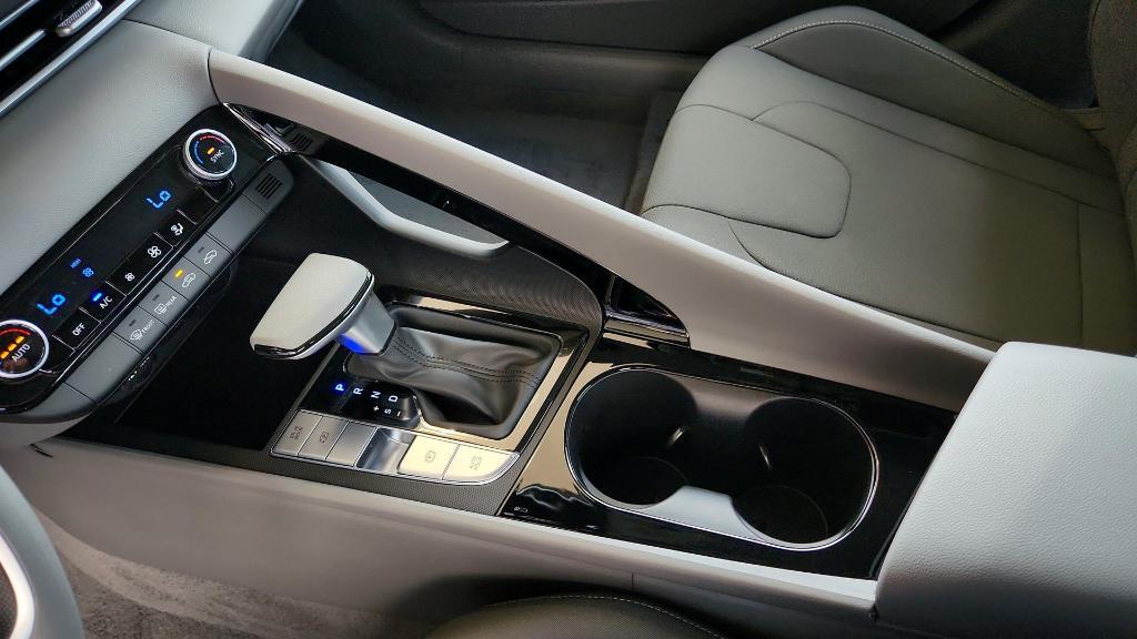 new 2026 Hyundai ELANTRA HEV car, priced at $26,294