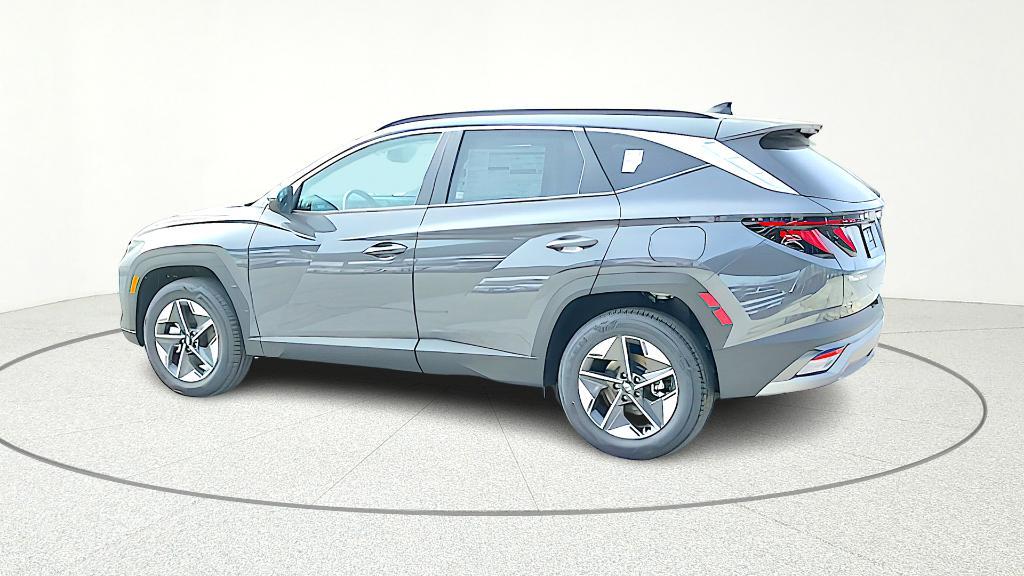 new 2026 Hyundai TUCSON Hybrid car, priced at $33,107