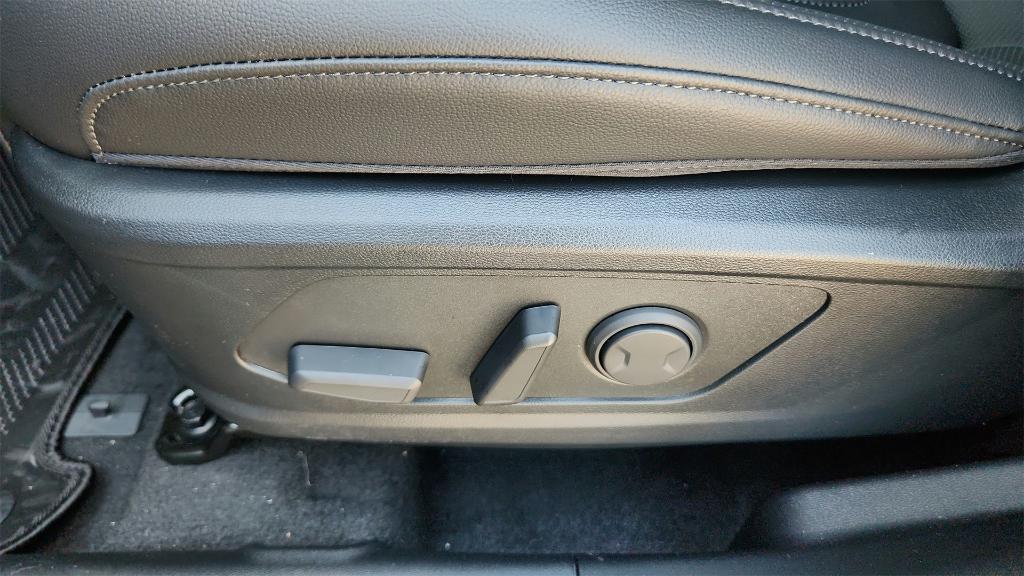 new 2026 Hyundai SANTA CRUZ car, priced at $33,928