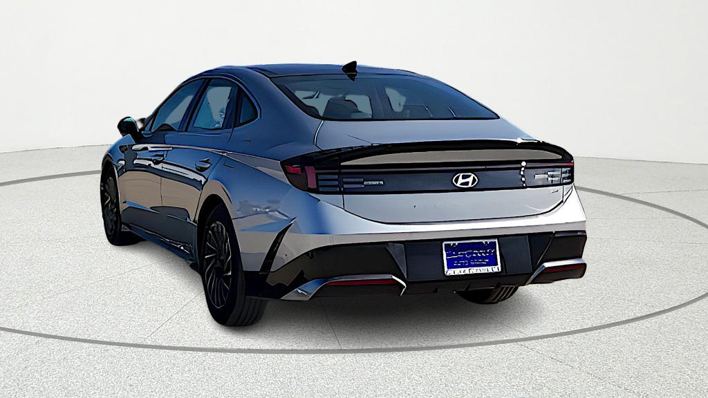 new 2026 Hyundai Sonata Hybrid car, priced at $37,010