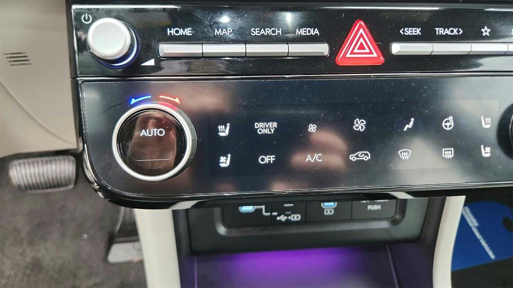 new 2025 Hyundai TUCSON Hybrid car, priced at $40,361