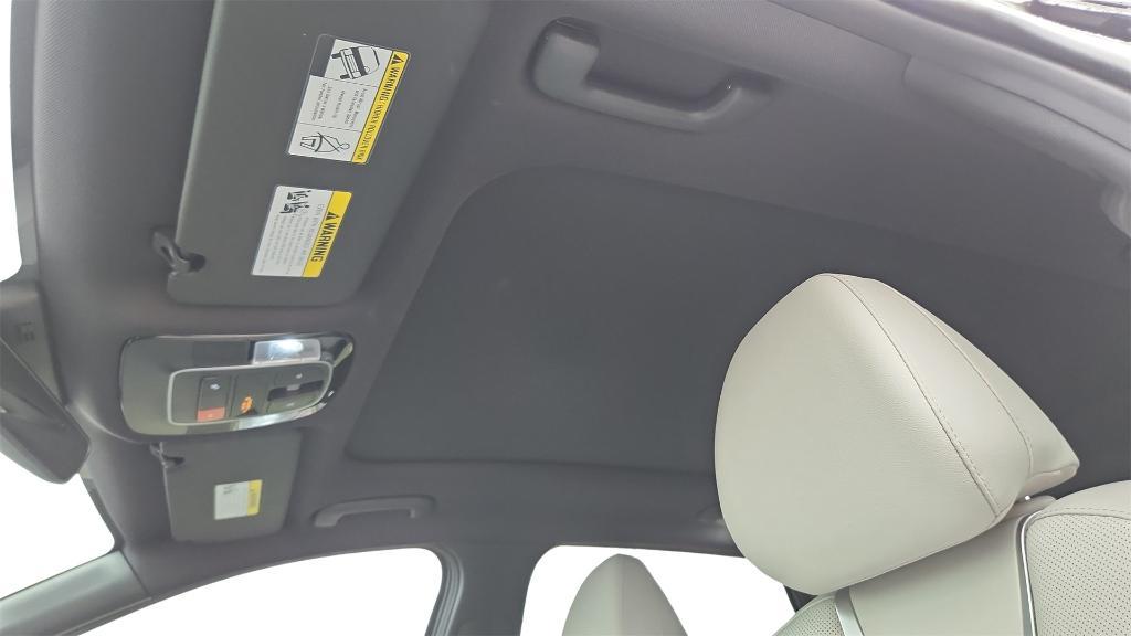 new 2025 Hyundai TUCSON Hybrid car, priced at $40,361