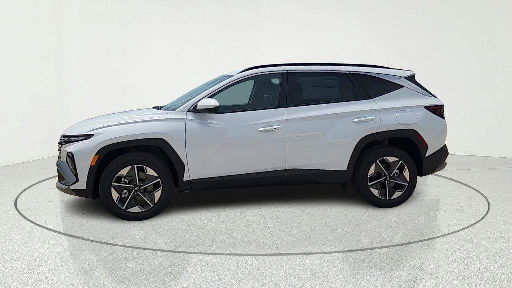 new 2026 Hyundai TUCSON Hybrid car, priced at $33,596