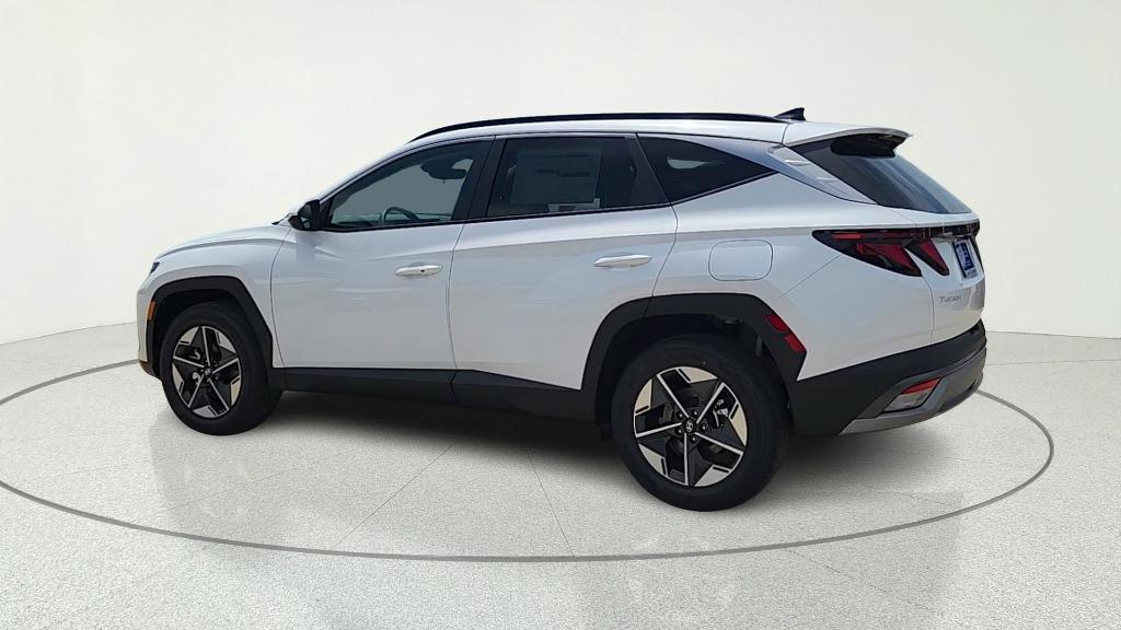 new 2026 Hyundai TUCSON Hybrid car, priced at $33,596