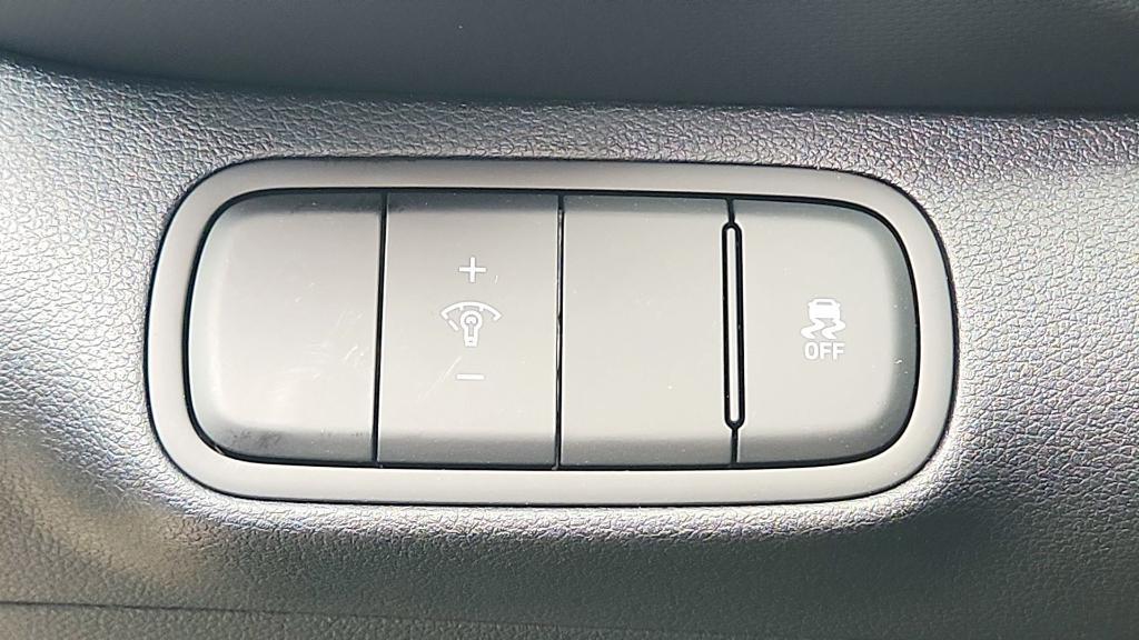 new 2026 Hyundai Venue car, priced at $24,361