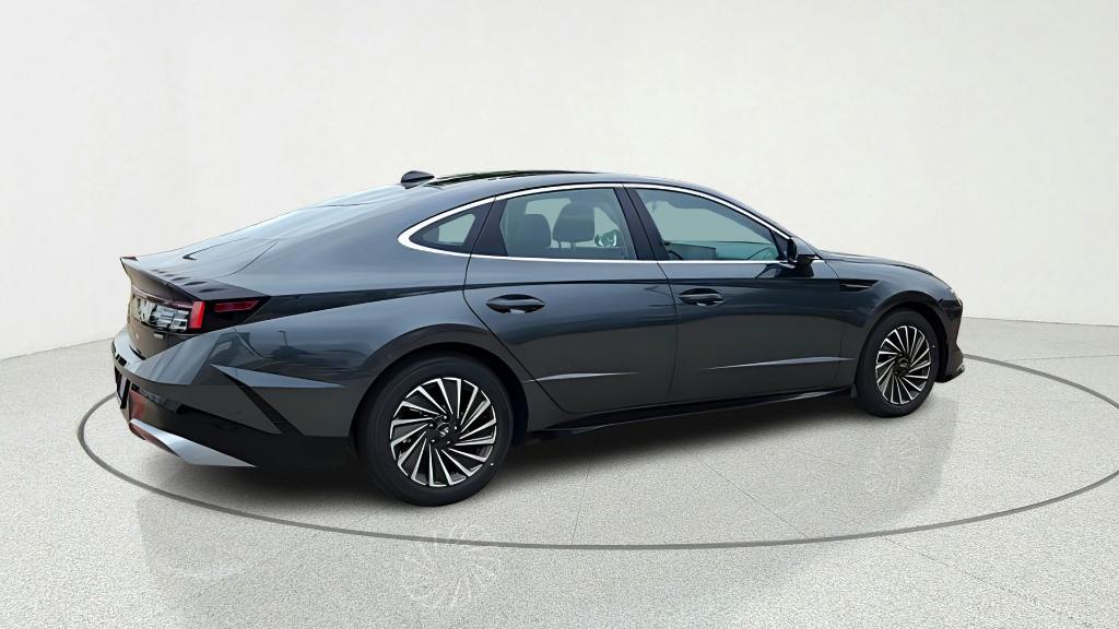 new 2026 Hyundai Sonata Hybrid car, priced at $37,010