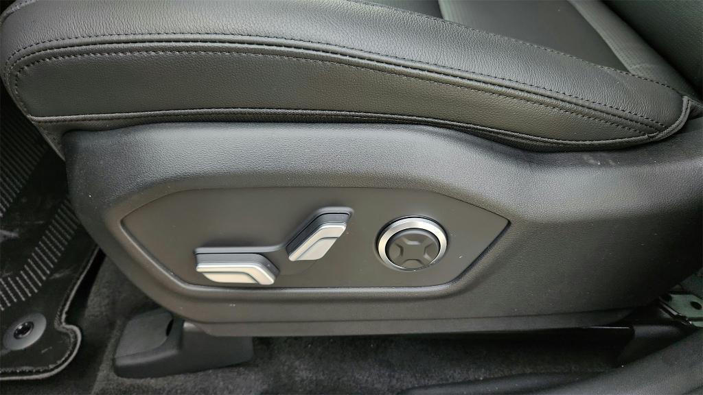 new 2026 Hyundai SANTA FE HEV car, priced at $47,170