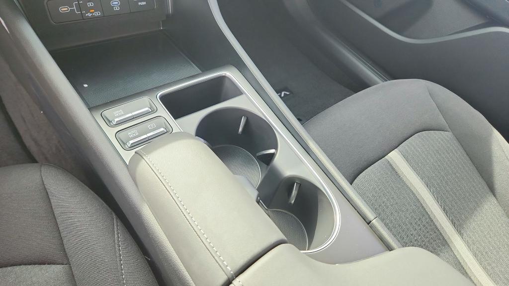 new 2026 Hyundai Sonata Hybrid car, priced at $28,090