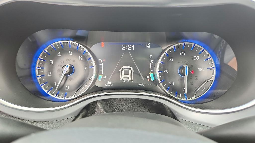 used 2025 Chrysler Pacifica car, priced at $35,245