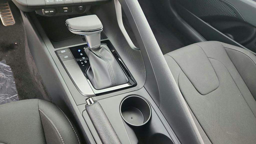 new 2026 Hyundai Elantra car, priced at $25,095