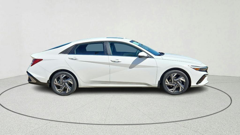 new 2026 Hyundai ELANTRA HEV car, priced at $31,403