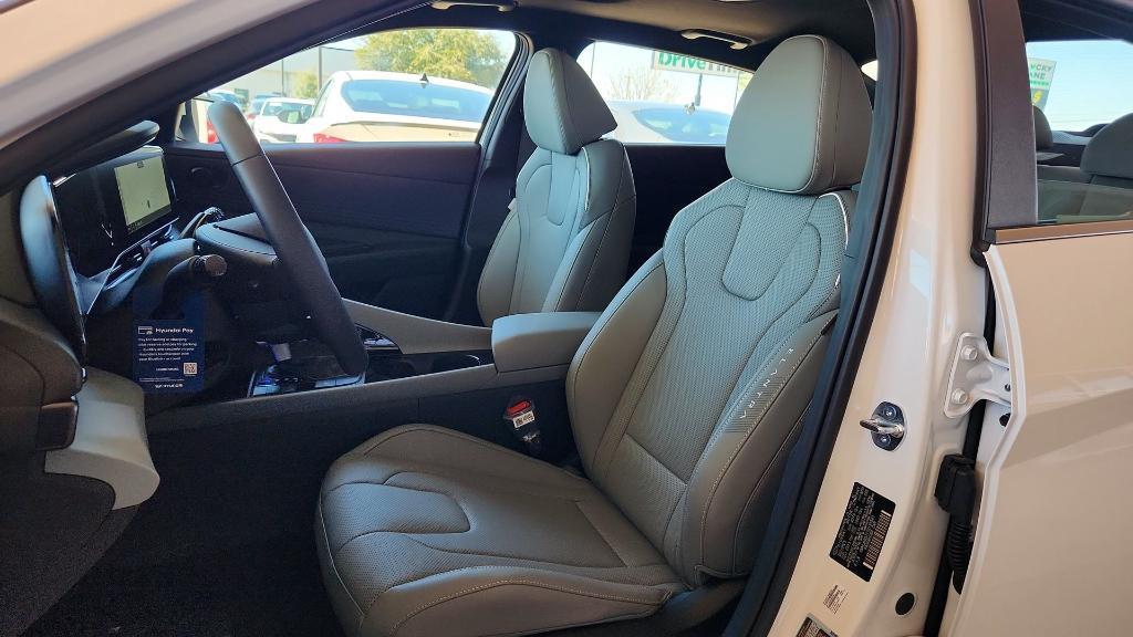 new 2026 Hyundai ELANTRA HEV car, priced at $31,403
