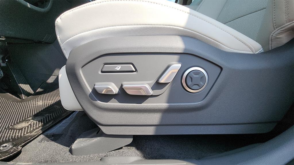 new 2026 Hyundai SANTA FE HEV car, priced at $51,280